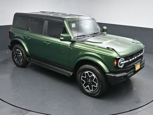 Certified 2025 Ford Bronco Outer Banks AWD/4WD image 45