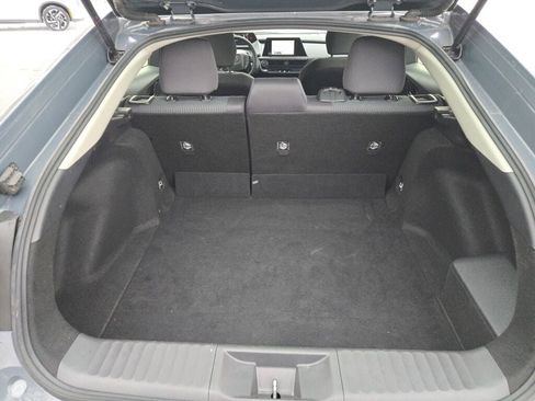 Used 2024 Toyota Prius LE image 18