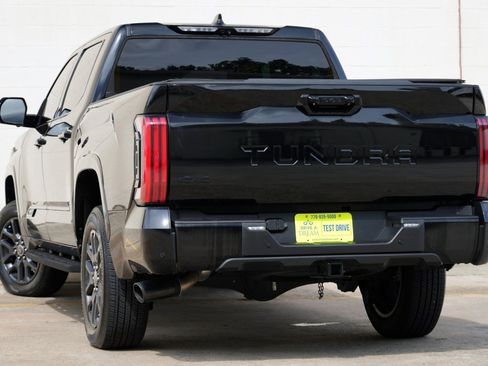 Used 2022 Toyota Tundra Platinum AWD/4WD image 6