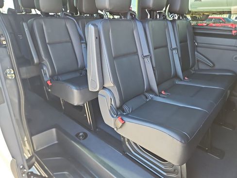 Used 2021 Mercedes-Benz Sprinter 2500 image 18