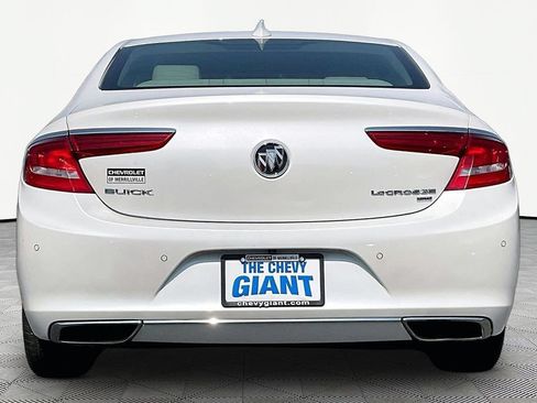 Used 2018 Buick LaCrosse Premium w/ Driver Confidence Package #2 AWD/4WD image 5