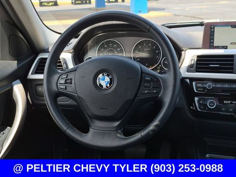 Used 2018 BMW 320i xDrive Sedan AWD/4WD image 36