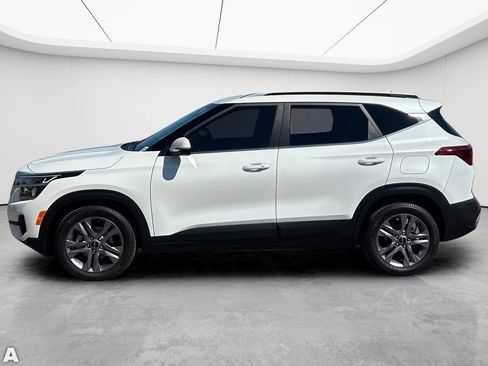 Used 2022 Kia Seltos S FWD image 3