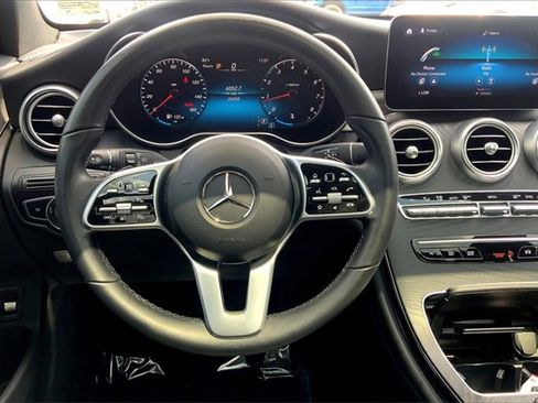 Used 2022 Mercedes-Benz GLC 300 image 4