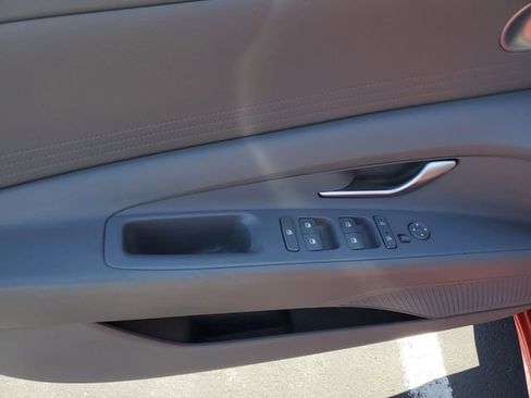 Used 2021 Hyundai Elantra SEL FWD image 19