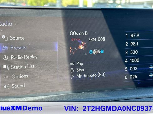 Used 2022 Lexus RX 450h AWD w/ Premium Package image 29