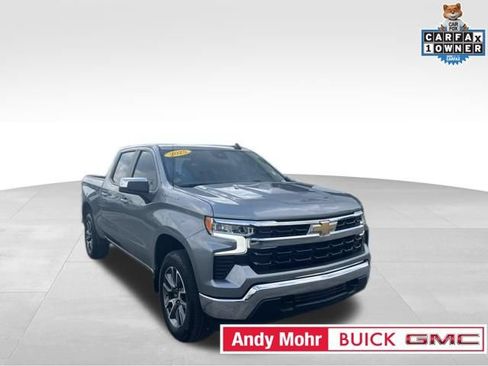 Used 2025 Chevrolet Silverado 1500 LT AWD/4WD image 19