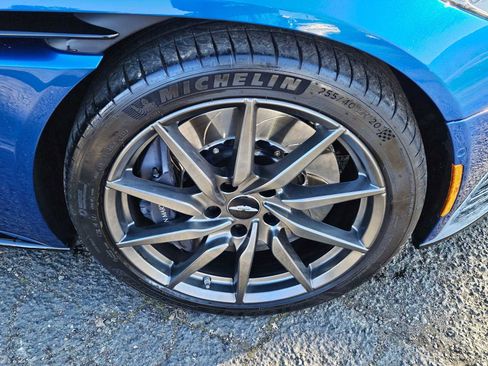 Used 2020 Aston Martin DB11 Coupe image 9