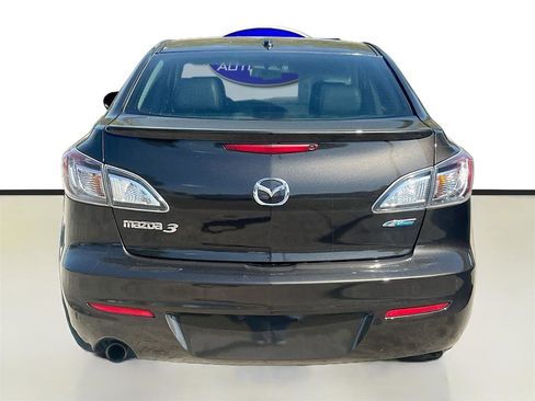 Used 2013 MAZDA MAZDA3 i Grand Touring w/ Tech Pkg image 6