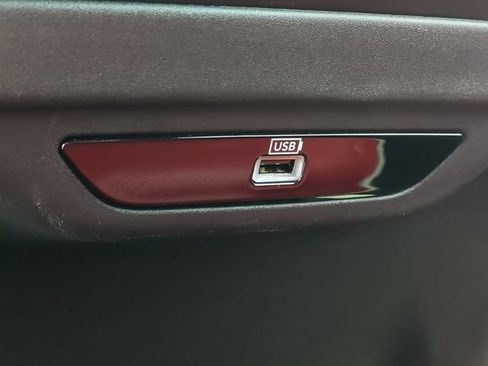 Used 2020 Chrysler Pacifica Limited w/ Quick Oder Package 2EV RED-S FWD image 18