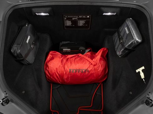 Used 2018 Ferrari 488 Spider image 25