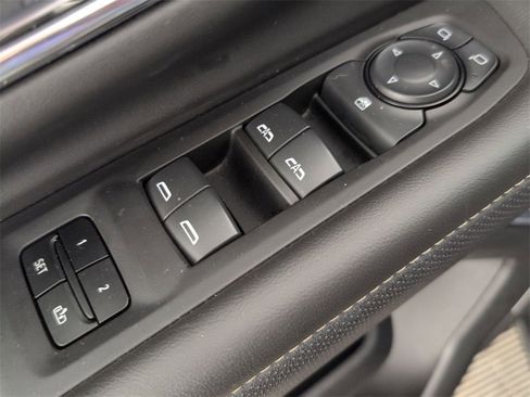 Certified 2024 GMC Yukon XL SLT image 21