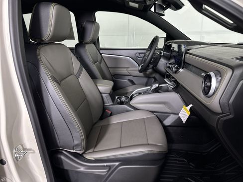 New 2026 Chevrolet Colorado ZR2 w/ Technology Package image 63