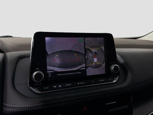 Used 2021 Nissan Rogue SV FWD image 13