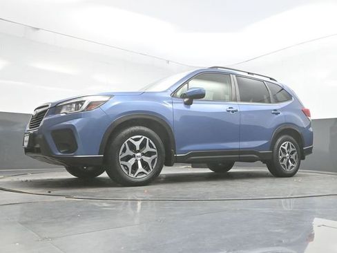 Used 2019 Subaru Forester Premium image 29