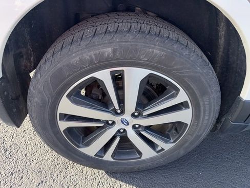 Used 2019 Subaru Outback 2.5i Limited w/ Popular Package #2 image 31