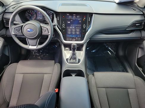 Used 2025 Subaru Outback Premium AWD/4WD image 14