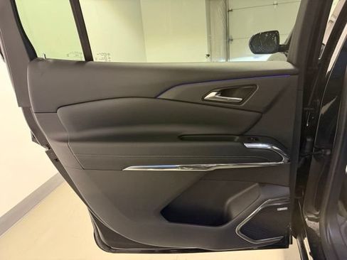 Used 2026 Chevrolet Traverse High Country w/ LPO, Floor Liner Package AWD/4WD image 27