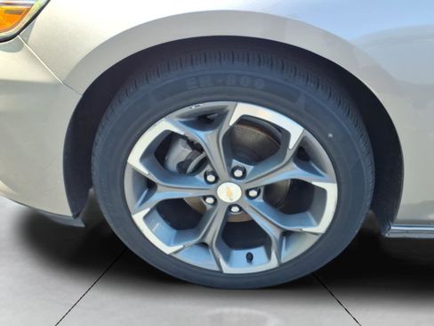 Used 2024 Chevrolet Malibu LT FWD image 21