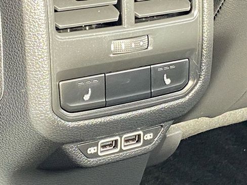 Used 2020 Volkswagen Passat 2.0T SEL image 22