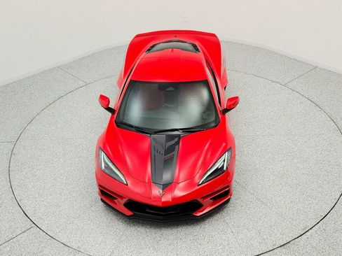 Used 2024 Chevrolet Corvette Stingray Coupe RWD image 23