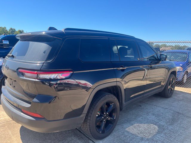 Used 2023 Jeep Grand Cherokee L Laredo AWD/4WD image 12
