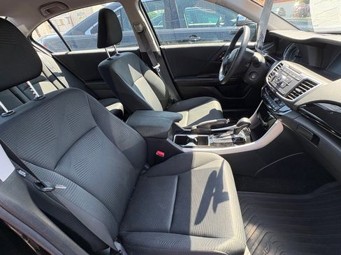 Used 2016 Honda Accord LX image 16