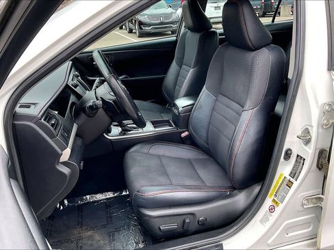 Used 2016 Toyota Camry SE image 25