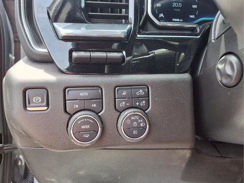 Used 2025 Chevrolet Silverado 1500 LTZ w/ LTZ Premium Package AWD/4WD image 23