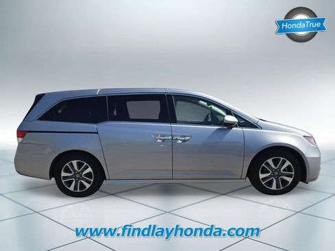 Used 2016 Honda Odyssey Touring Elite image 3