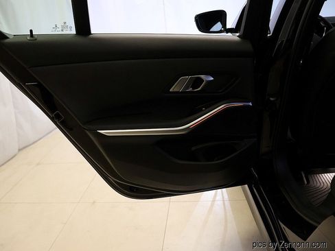 Used 2021 BMW 330i xDrive 330i xDrive w/ Convenience Package image 26