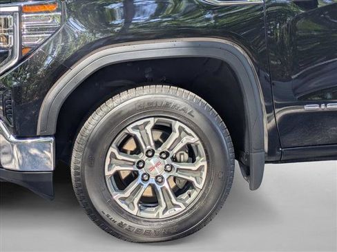Used 2025 GMC Sierra 1500 SLT image 14