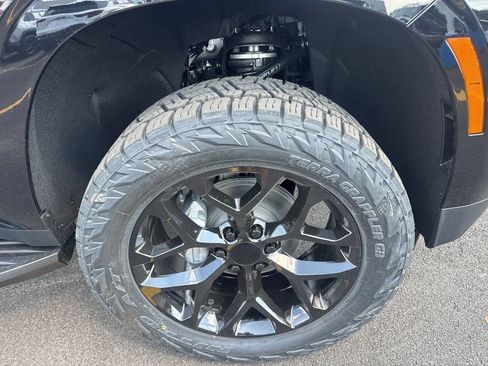 New 2026 Chevrolet Tahoe LS AWD/4WD image 10