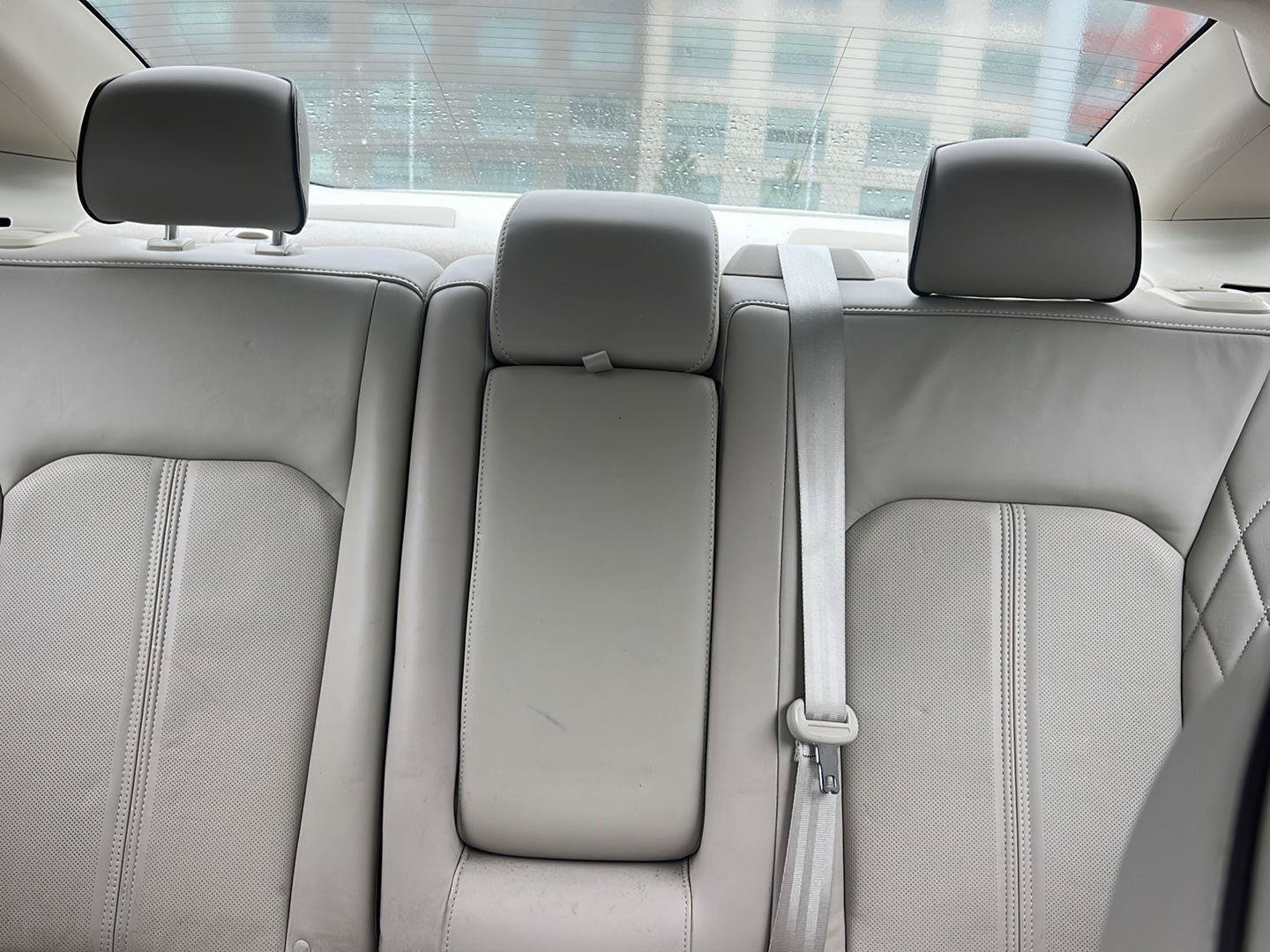 Used 2018 Ford Fusion Platinum FWD image 14