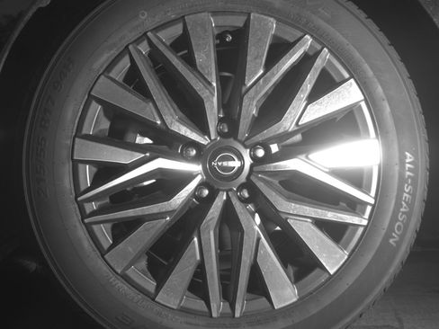 Used 2025 Nissan Altima 2.5 SV image 12