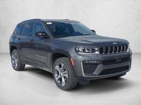 New 2026 Jeep Grand Cherokee Limited RWD image 6