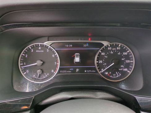 Used 2023 Nissan Pathfinder SL image 32