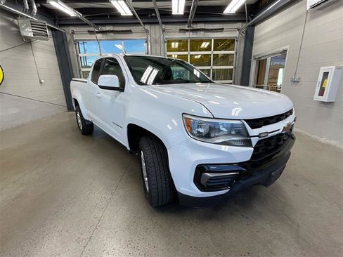 Used 2022 Chevrolet Colorado LT w/ Fleet Safety Package RWD image 7