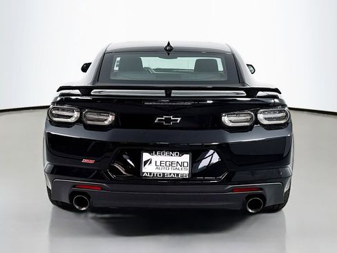 Used 2021 Chevrolet Camaro SS RWD image 6