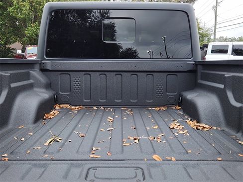New 2026 Jeep Gladiator Willys image 9
