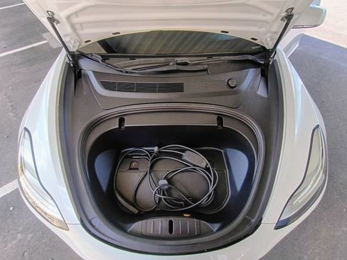 Used 2020 Tesla Model 3 Standard Range RWD image 60