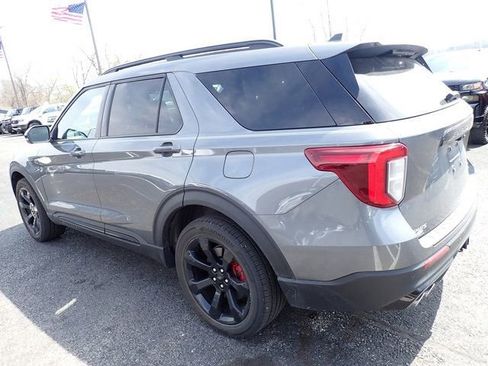 Used 2023 Ford Explorer ST w/ Equipment Group 401A image 4