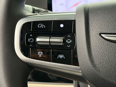 Used 2026 Genesis GV70 2.5T Select image 21