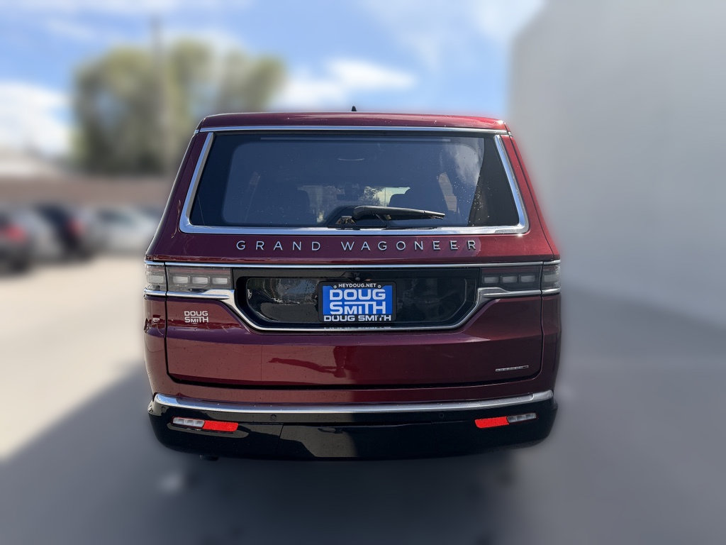 Used 2024 Jeep Grand Wagoneer Series III w/ HD Trailer Tow Package AWD/4WD image 5