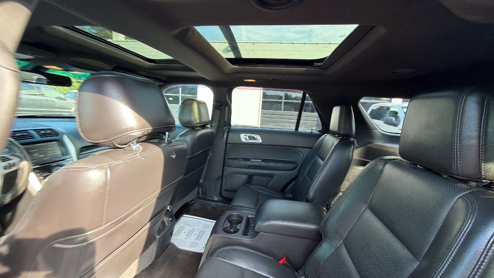 Used 2015 Ford Explorer Limited w/ Equipment Group 302A AWD/4WD image 43