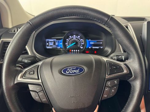 Used 2023 Ford Edge SEL image 39