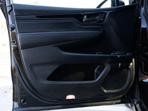 Certified 2026 Honda Odyssey Touring image 27