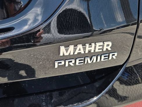 Used 2023 Chevrolet Equinox Premier FWD image 6