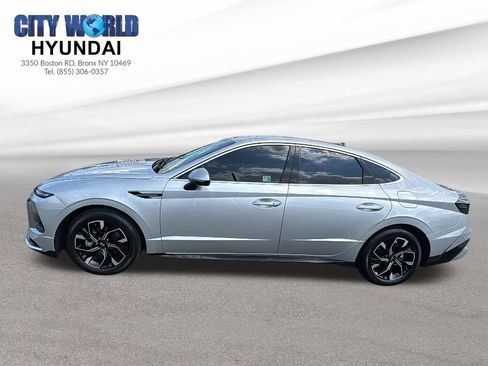 Used 2024 Hyundai Sonata SEL FWD image 2