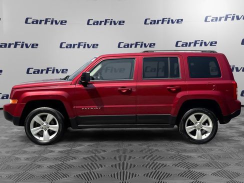 Used 2014 Jeep Patriot Latitude AWD/4WD image 2